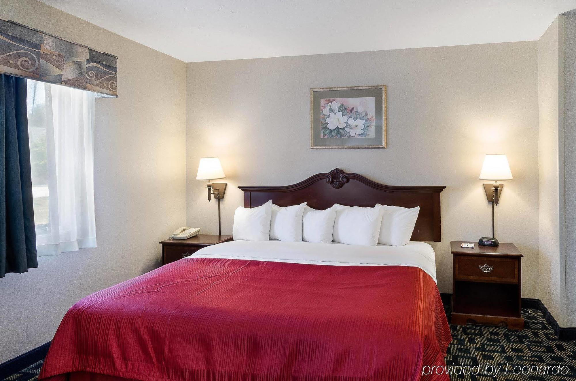Quality Inn Marlborough Extérieur photo