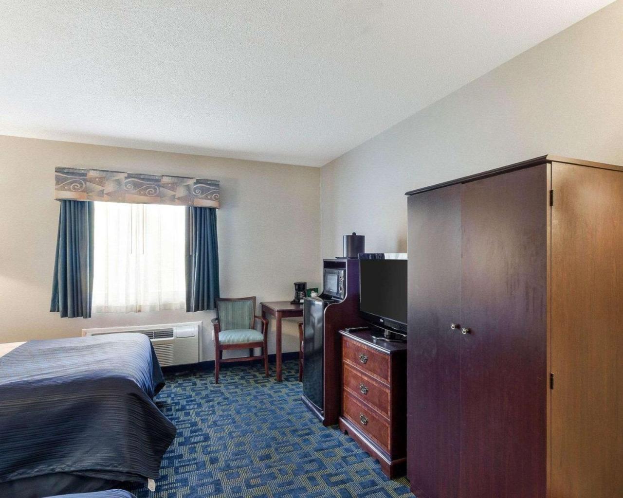 Quality Inn Marlborough Extérieur photo