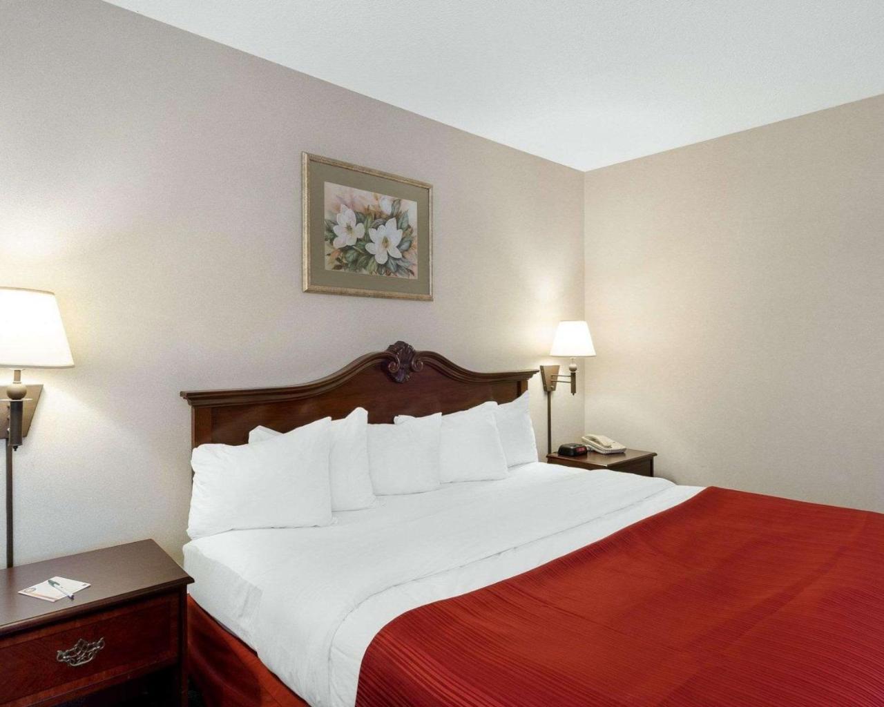 Quality Inn Marlborough Extérieur photo