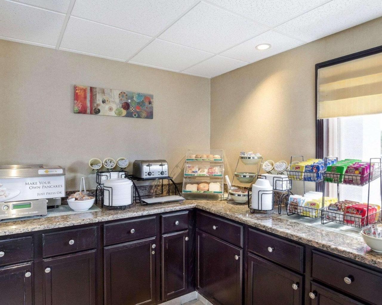 Quality Inn Marlborough Extérieur photo