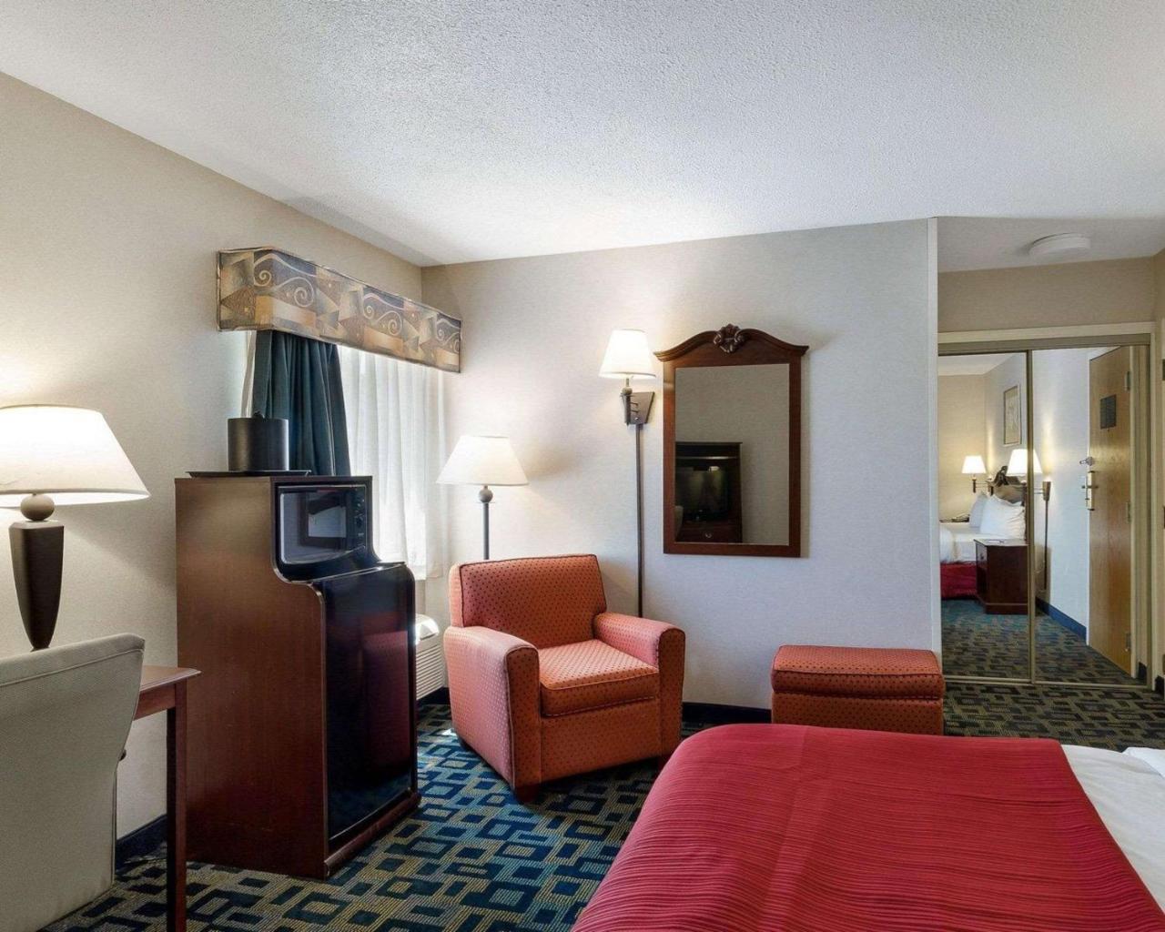 Quality Inn Marlborough Extérieur photo